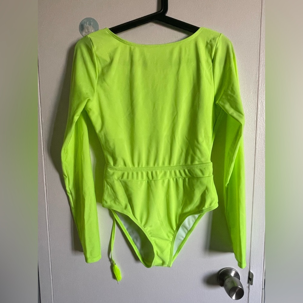 Neon Green Long Sleeve Open Back Bodysuit by Sofia’s. New. Size M